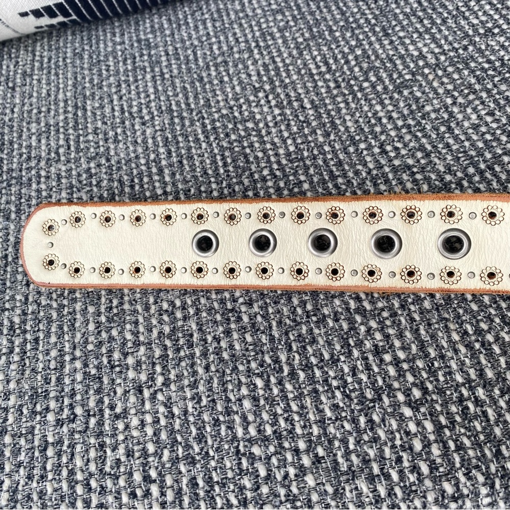 Fossil Embossed/Studded Western Leather Belt - Picture 10 of 15